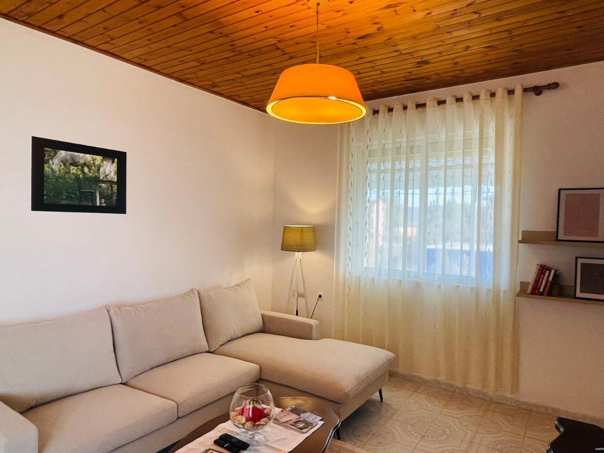 Mia Guest House - Entire Home With Balcony & Garden Divjake Extérieur photo