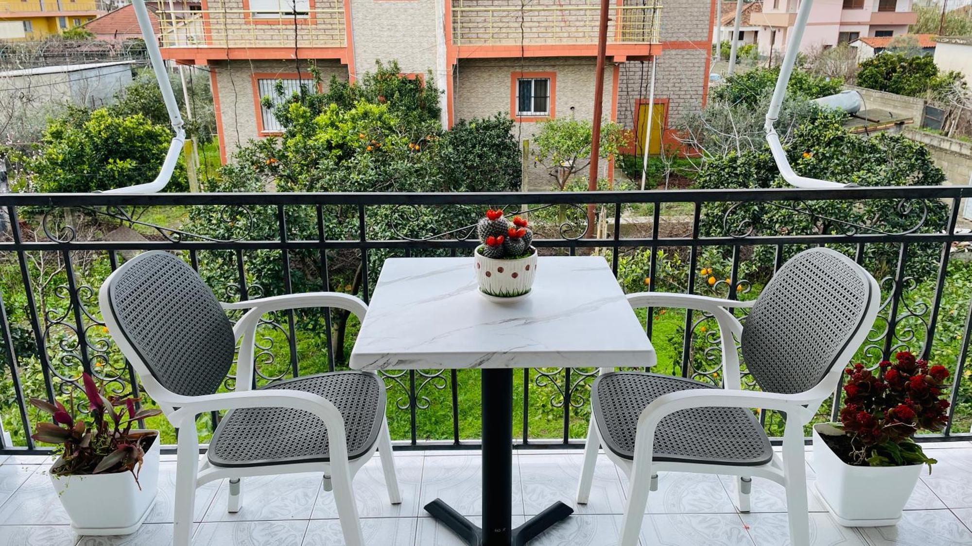 Mia Guest House - Entire Home With Balcony & Garden Divjake Extérieur photo